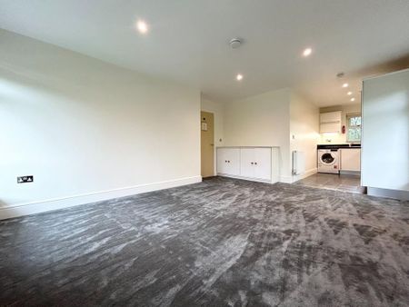 2 bedroom apartment to rent - Photo 2