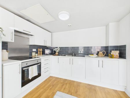 Room in a Shared Flat, Queensland Place, L7 - Photo 4