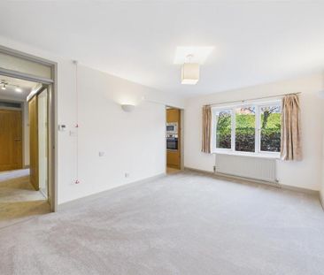 1 bedroom retirement property to rent - Photo 3