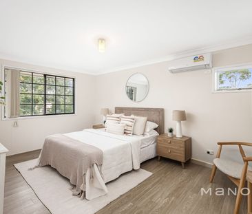 Spacious two-storey family residence - Photo 3