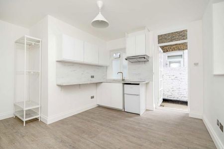Studio to rent - Photo 4