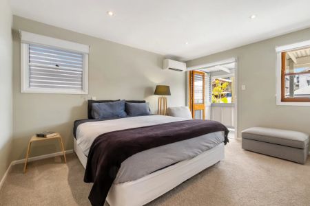 Two Bedroom Townhome in Boutique Block Near Wilston Village - Photo 3