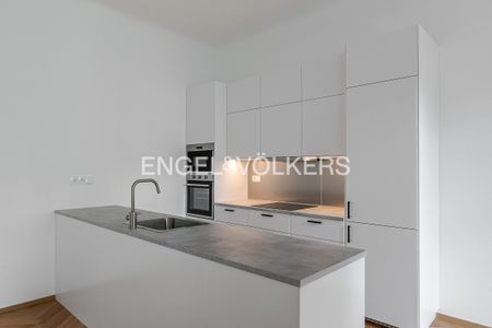Apartment for rent, 2+kk - 1 bedroom, 90m - Photo 2