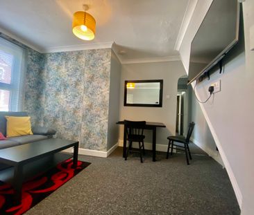 Erleigh Road - Photo 3