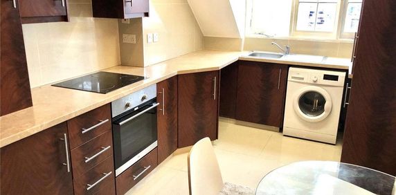 Studio to rent - Photo 2