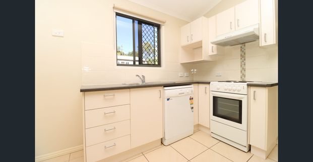 Modern 3 Bedroom Duplex - Photo 1