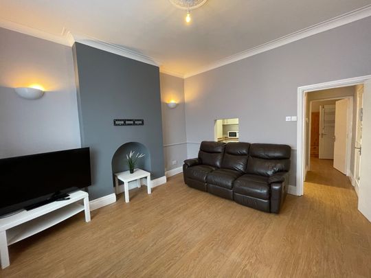 1 Bed Flat, Portland Road, B16 - Photo 1