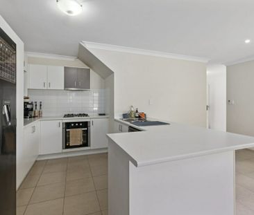 Comfortable 3 Bedroom Duplex in Coomera! - Photo 5