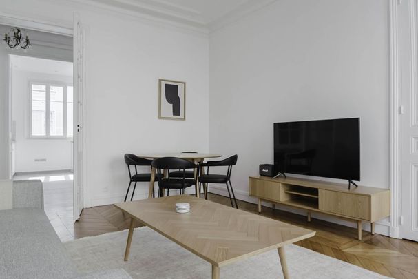 Location Appartement 3 pièces Meublé 66m² PARIS 17ème - Photo 1