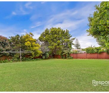 Charming 3-Bedroom Family Home in Prime Location - Photo 4