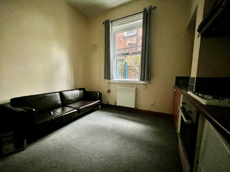 Brookfield Road, Leeds - Photo 3