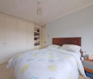 2 bedroom maisonette to rent - Photo 3