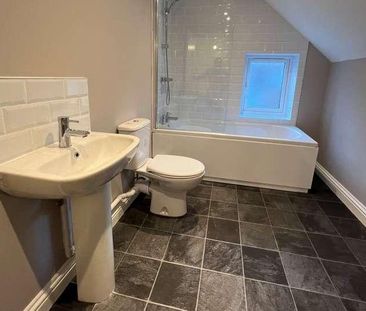 Hallgate, Cottingham, HU16 - Photo 5