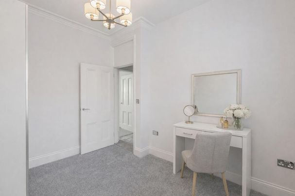 3 bedroom flat to rent - Photo 1