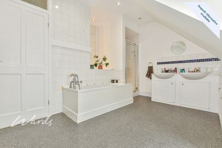 3 bedroom terraced house to rent - Photo 5