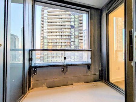 For Lease - 2920 Highway 7 Road Unit# 1307, Vaughan, Ontario - Photo 4