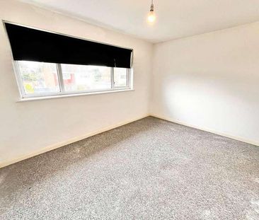 Sandpiper Close, Shoeburyness, Southend-on-sea, Essex, SS3 - Photo 2