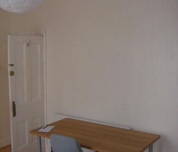 4 bedroom house to rent - Photo 1