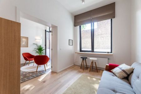 Luxueux rez-jardin avec 3 chambres / Quartier du Châtelain. - Foto 5