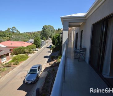 Modern Rooming House - 2 Rooms Available Now - Photo 5