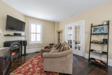 For Lease - 455 Nelson Avenue, Burlington, Ontario - Photo 5