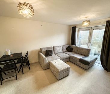 1 bedroom flat to rent - Photo 2