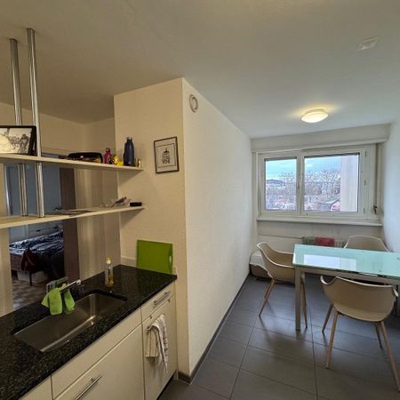 Bel appartement de 2 pièces au 6ème étage à Fribourg - Photo 3