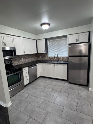 For Lease - 39 Red Oak Drive Unit# Upper Level, Barrie, Ontario - Photo 5