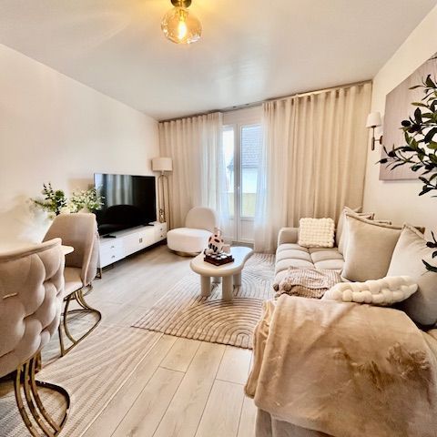 Location Appartement 4 pièces 92m² TROYES 10000 - Photo 1