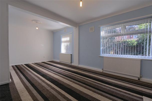3 bedroom semi-detached house to rent - Photo 1