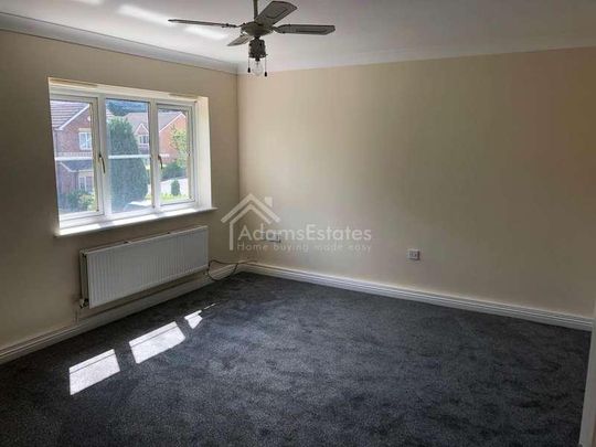 Wormalds View, Dewsbury, WF12 - Photo 1