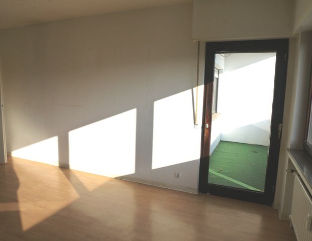 Frisch renoviert: einziehen und wohlfühlen! - Photo 1