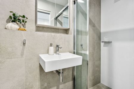 Furnished Studio Apartment - Utilities Included - Photo 3