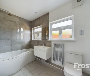 2 bedroom semi-detached house to rent - Photo 4