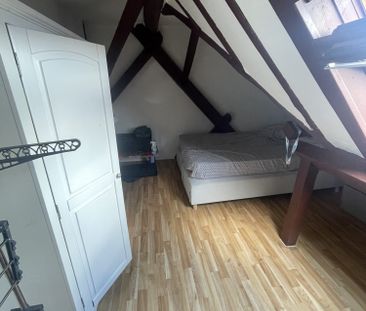 Location Appartement 2 pièces 45m² LILLE 59000 - Photo 3