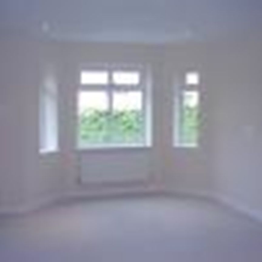 2 Bed Flat, The Pavilions, CH43 - Photo 1