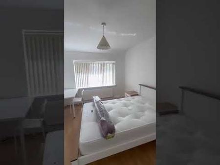 Room in a Shared House, Ravensdale Road, B10 - Photo 2
