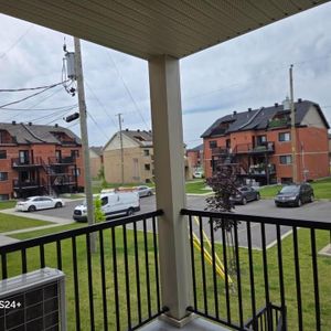 Magnifique condo 4 ½ – 1050 pi² - Photo 2