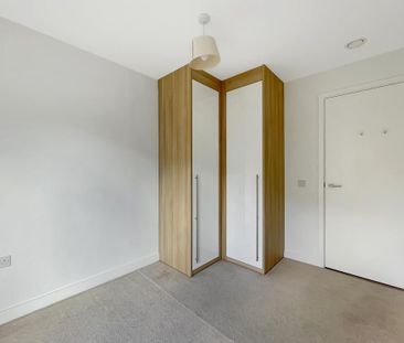 2 bedroom ground floor flat to rent - Photo 3