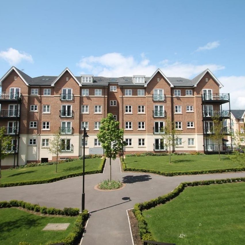 Viridian Square, Aylesbury - Photo 1