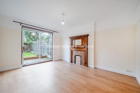 3 bedroom terraced house to rent - Photo 2