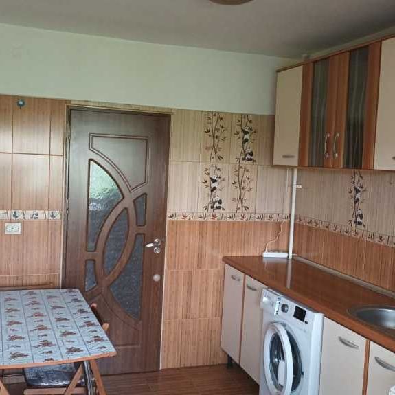 Apartament de inchiriat in Craiova, Dolj, Rovine, Str. Nicolae Iorga A-uri - Photo 1