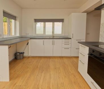 17 Henderson Avenue, Conlig, Bangor, BT23 7PW - Photo 3