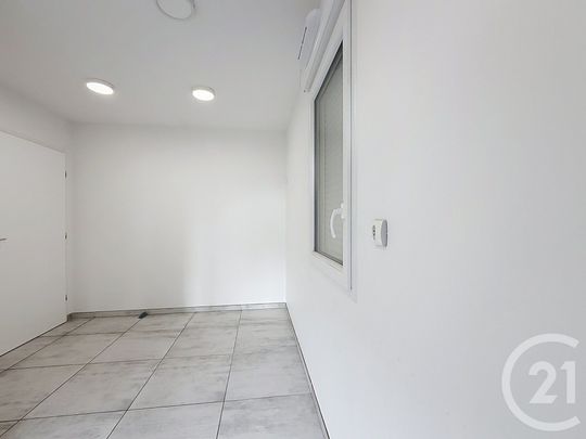Location Appartement 3 pièces 99m² LA CHAPELLE ST LUC 10600 - Photo 1