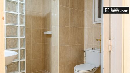 valencia, Valencian Community 46010 - Photo 3