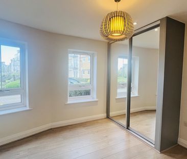 Raven Drive, Maidenhead - Photo 2