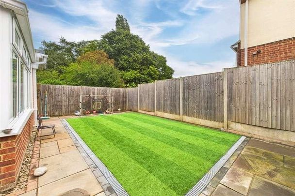 Woosehill Lane, Wokingham, Berkshire, RG41 - Photo 1