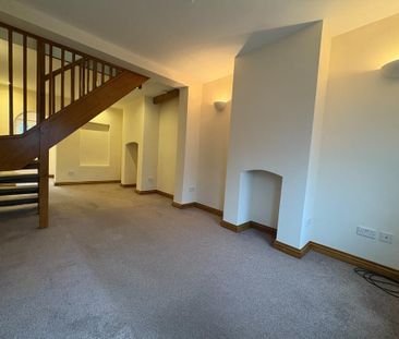 2 bedroom terraced house to rent - Photo 5