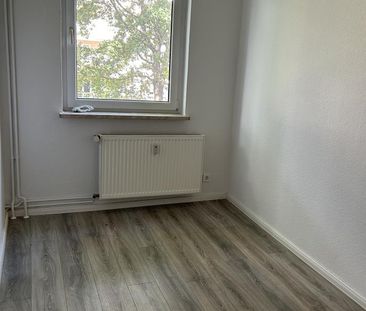 Mit Balkon und Dusche! - Foto 1