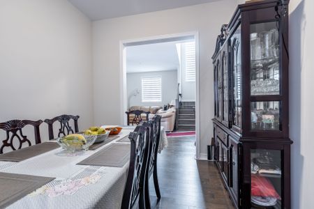 For Lease - 100 Starfire Crescent, Hamilton, Ontario - Photo 2